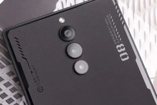 【和平精英挂在哪买】五粮液是什么梗