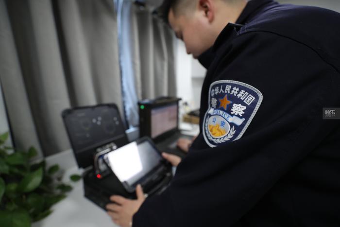 荒野行动辅助菜单,荒野行动辅助发卡网